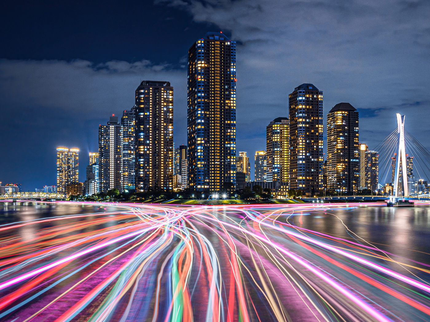 Ночные небоскребы Токио, Япония