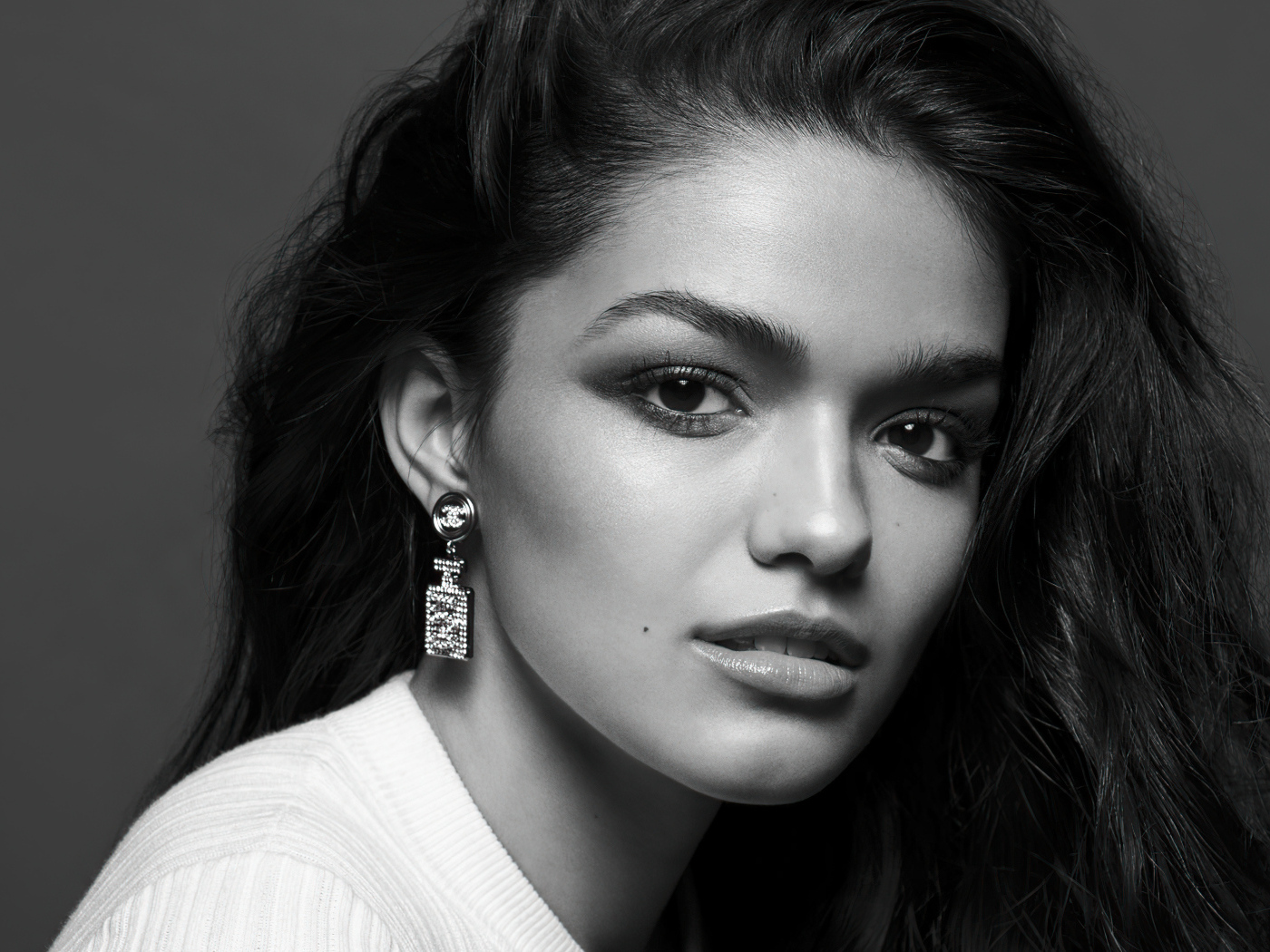 Актриса Рейчел Зеглер лицо крупным планом