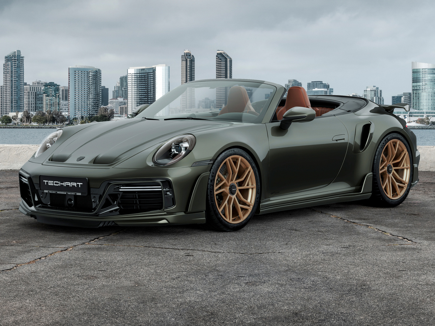 Вид спереди на автомобиль TechArt GTsport Cabrio 2024 года