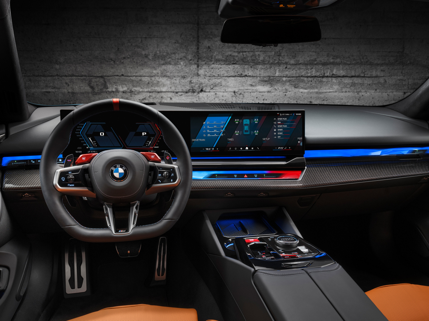 Салон автомобиля BMW M5 2024 года