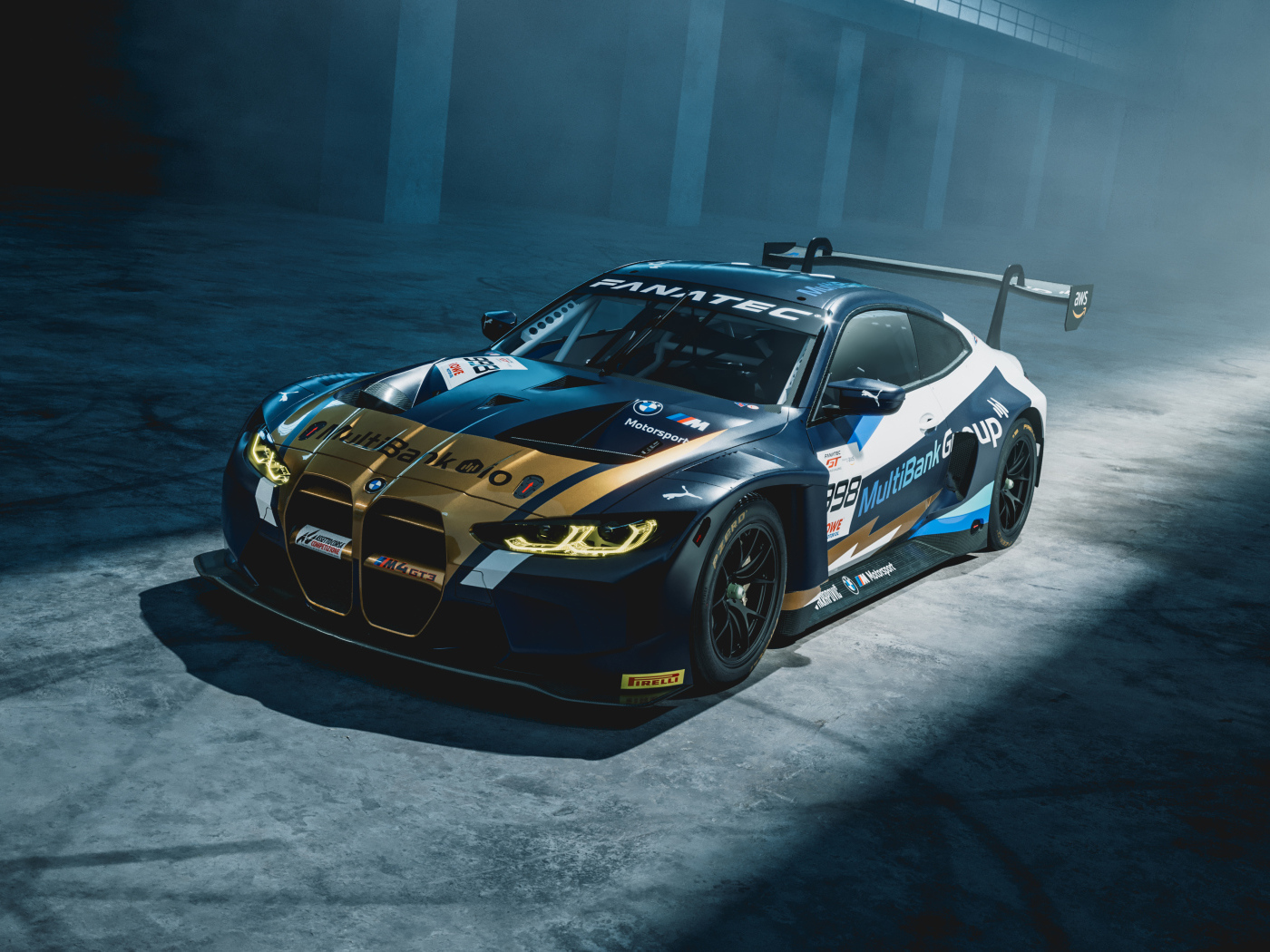 Гоночный автомобиль BMW M4 GT3 Endurance Cup