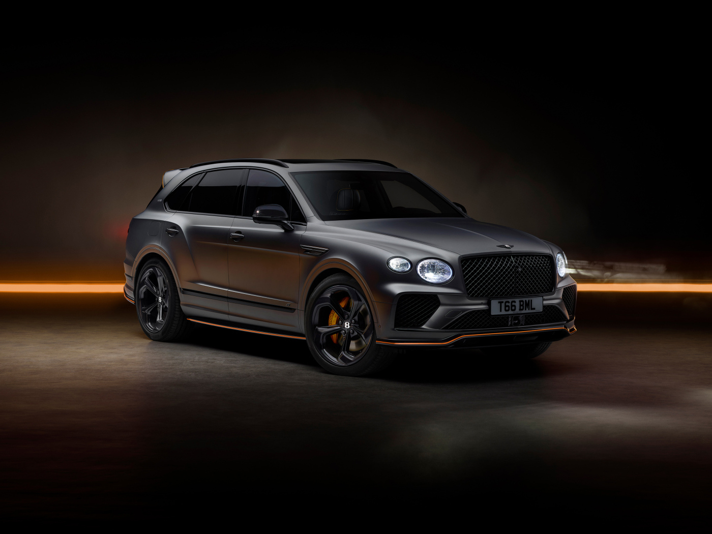 Автомобиль  Bentley Bentayga S Black Edition 2024  года