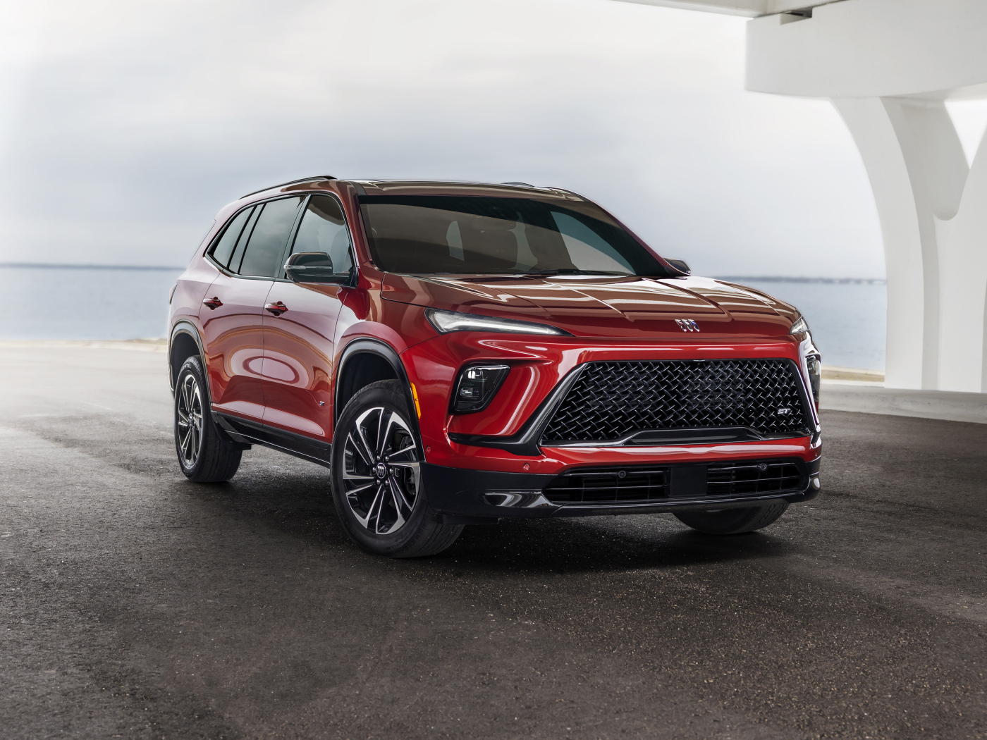 Красный Buick Enclave ST  2025 года