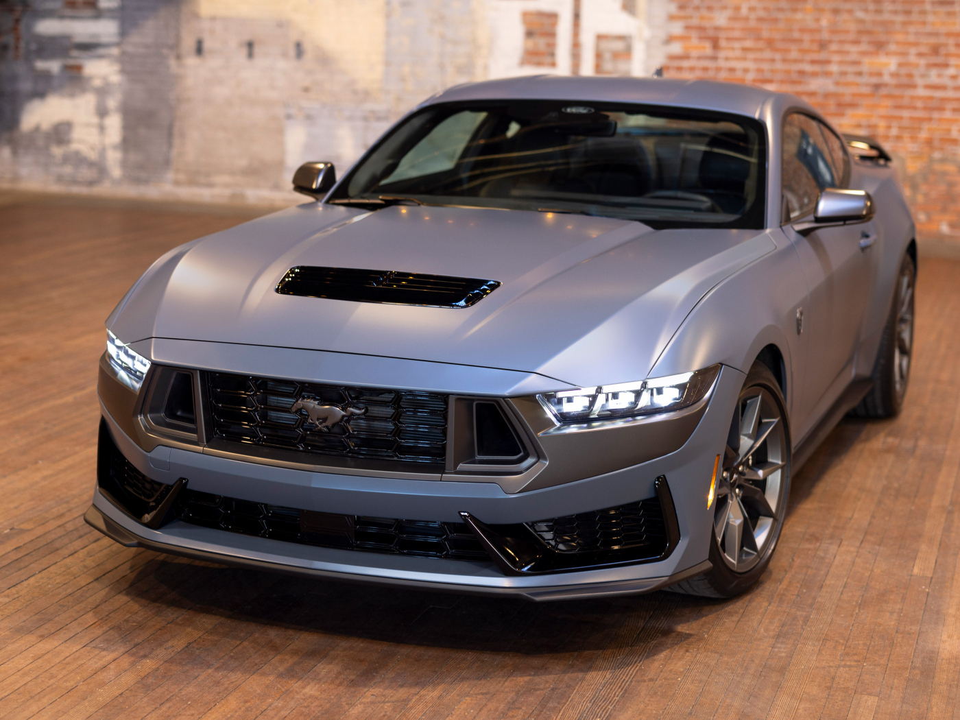 Новый автомобиль Ford Mustang Dark Horse Matte Clear Film 2024 года