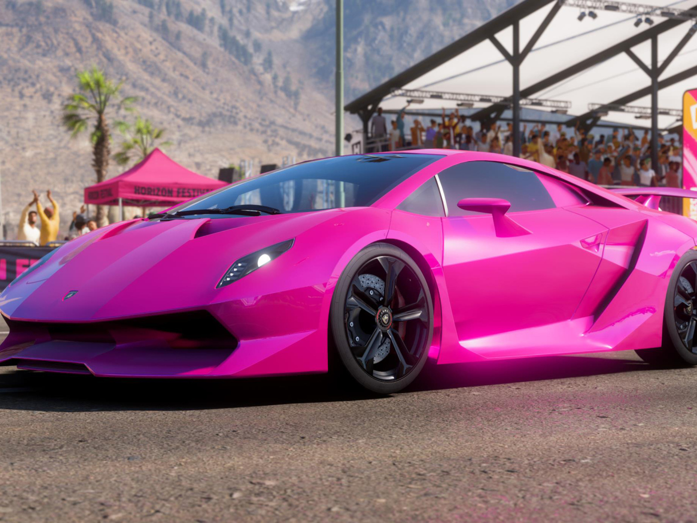 Розовый автомобиль Lamborghini Sesto Elemento