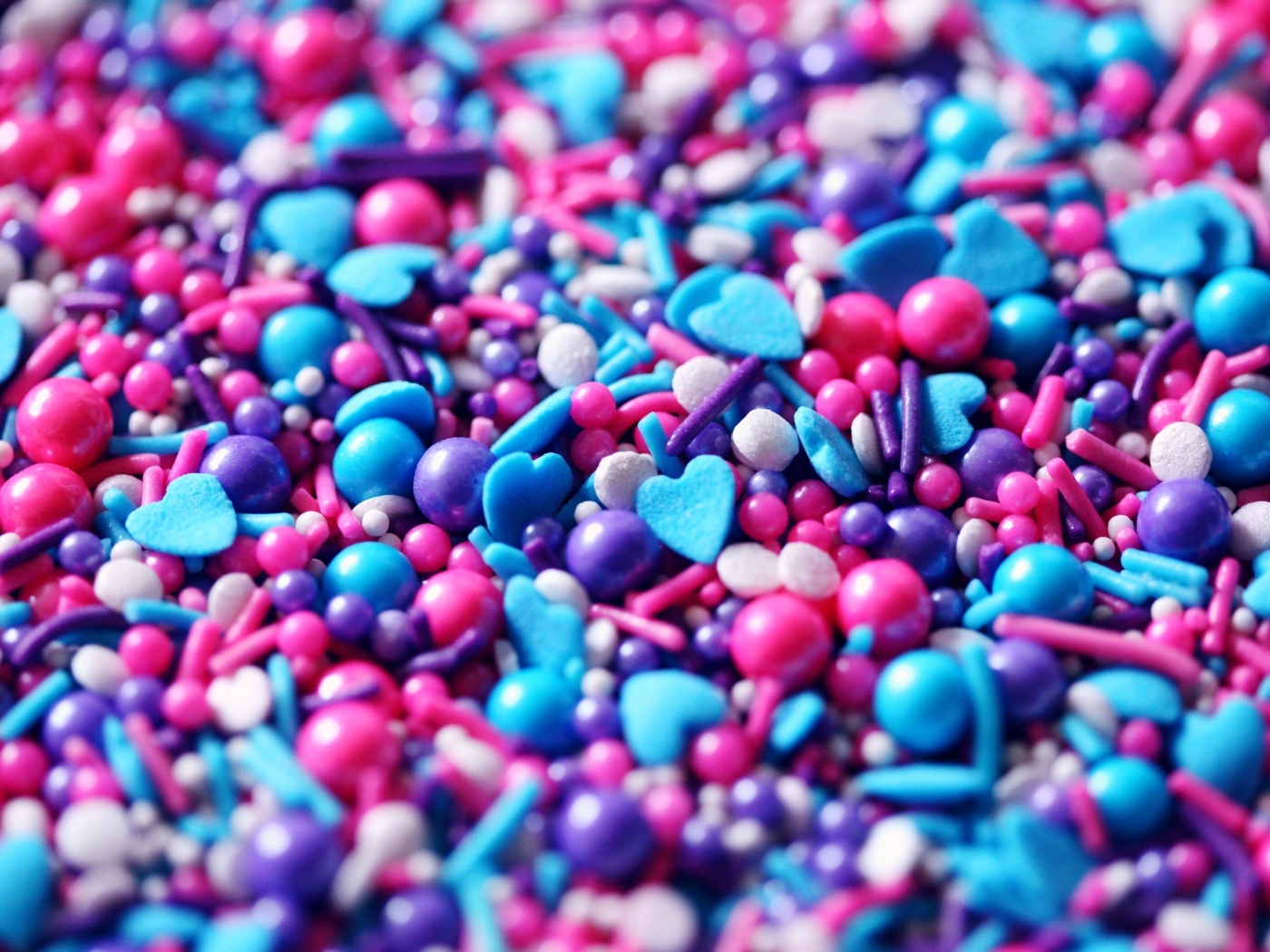 Разноцветная сладкая кондитерская посыпка