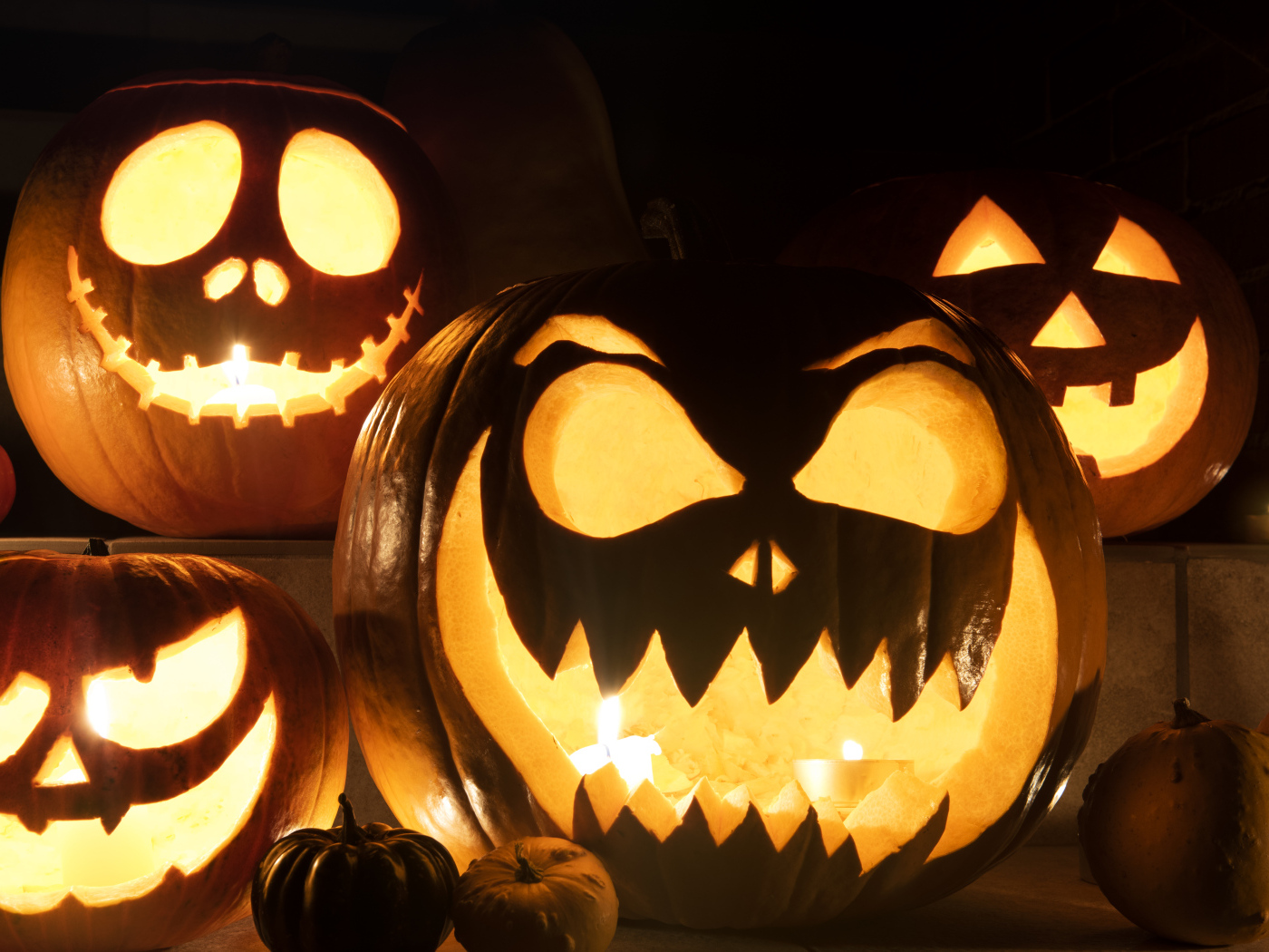 Жуткие тыквы фонари на праздник Хэллоуин