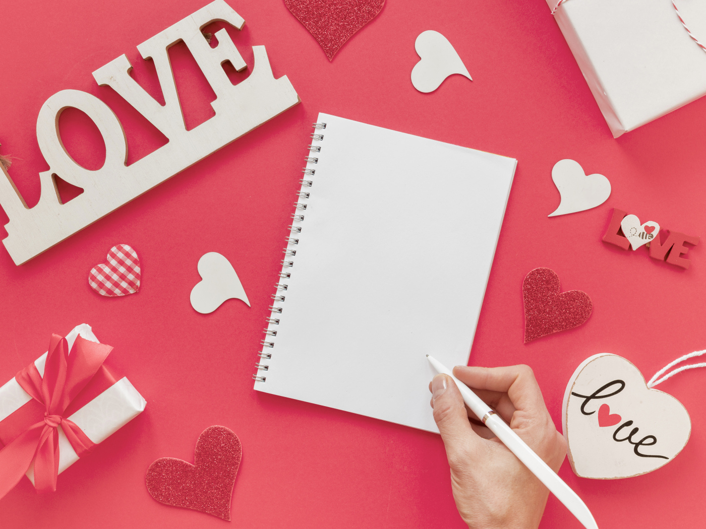 Шаблон открытки с атрибутами на день Влюбленных