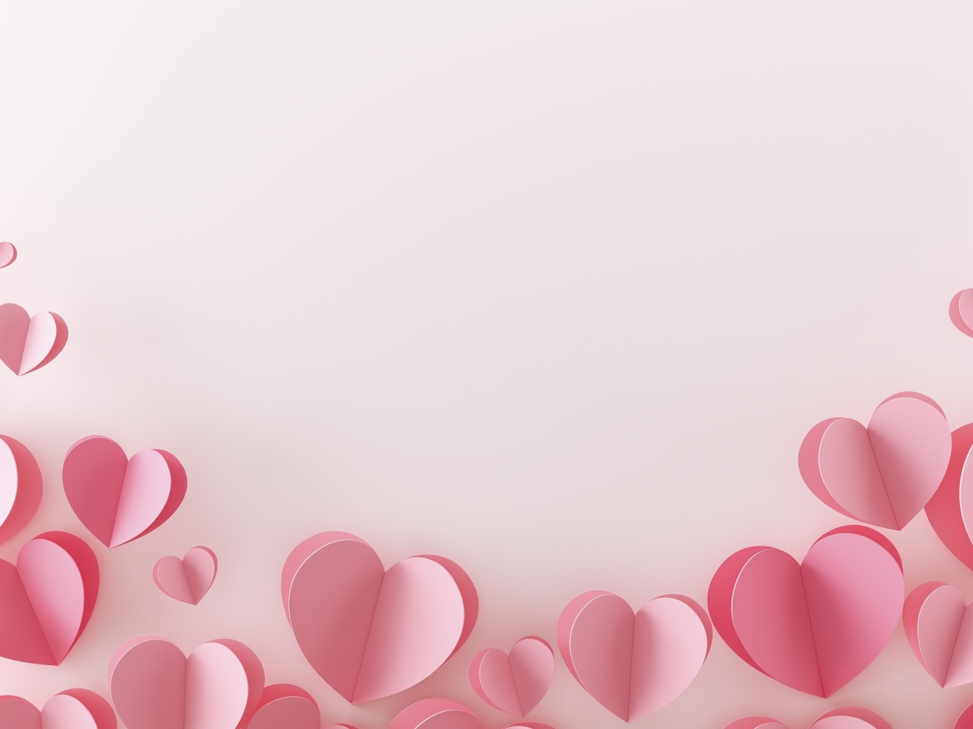 Фон из розовых бумажных сердечек 