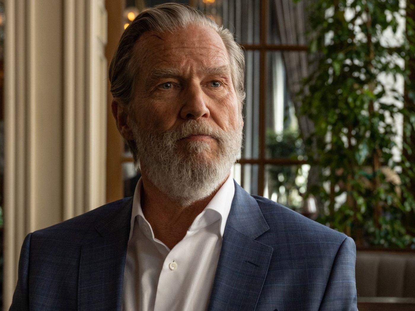 Актер Джефф Бриджес в костюме