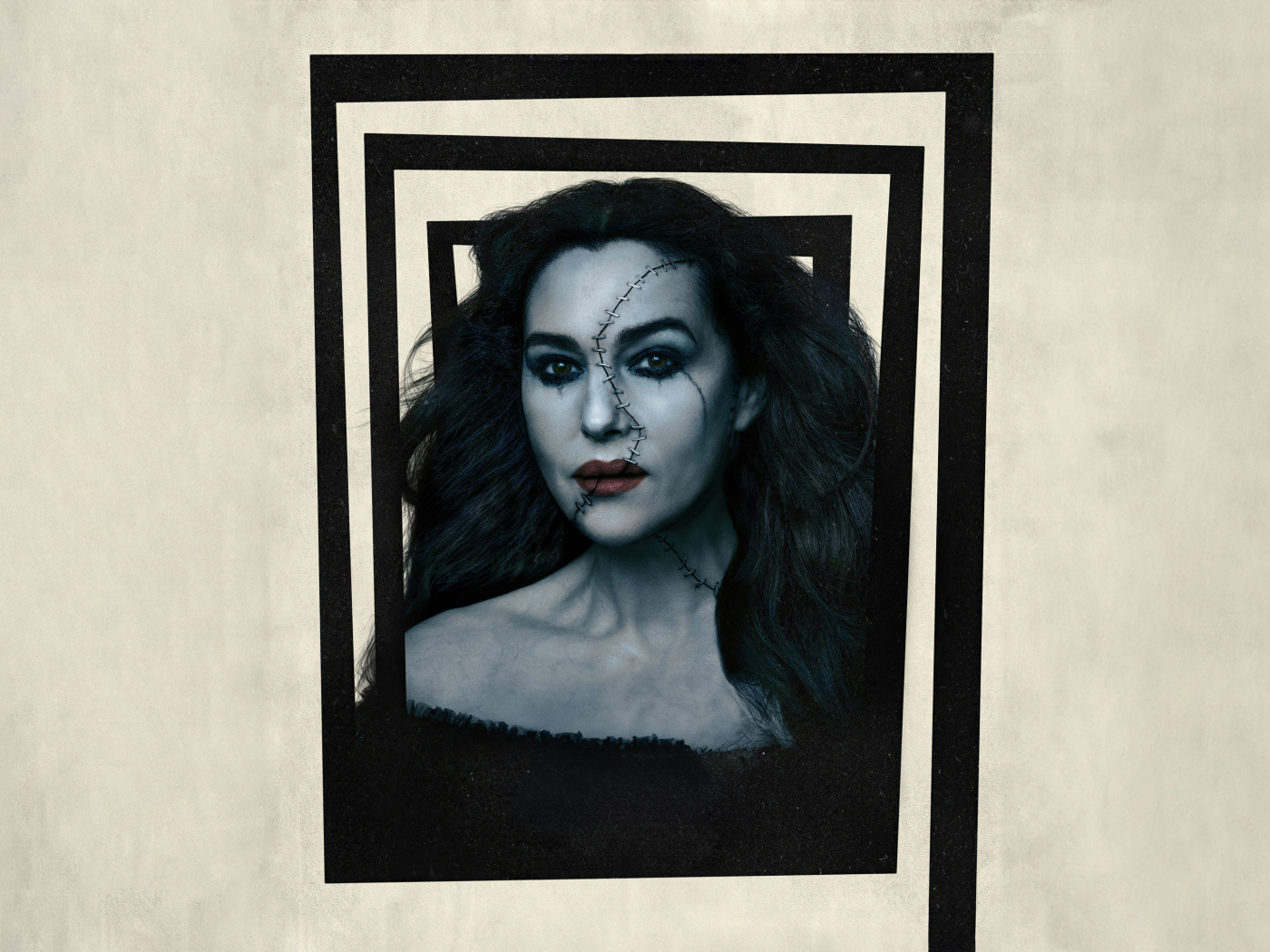 Актриса Моника Беллуччи в фильме Битлджус 2