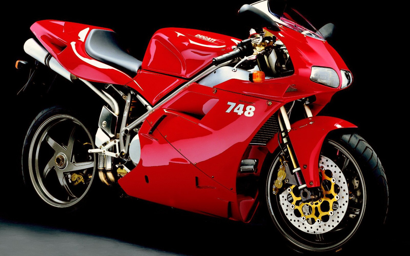 Ducati 748
