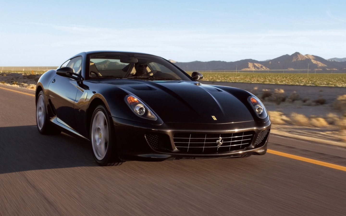 Черный Феррари 599 GTB