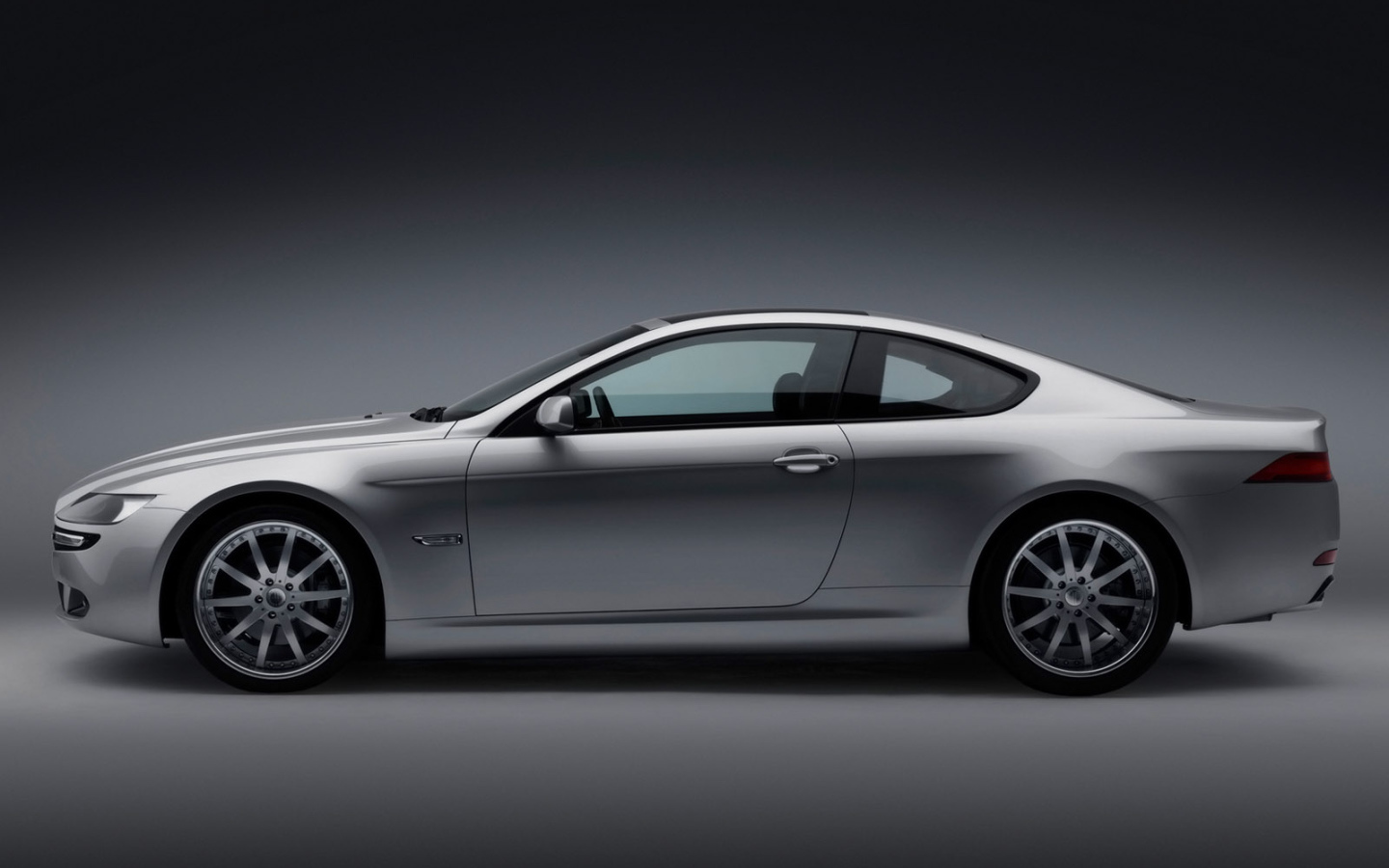 Серый Fisker Latigo