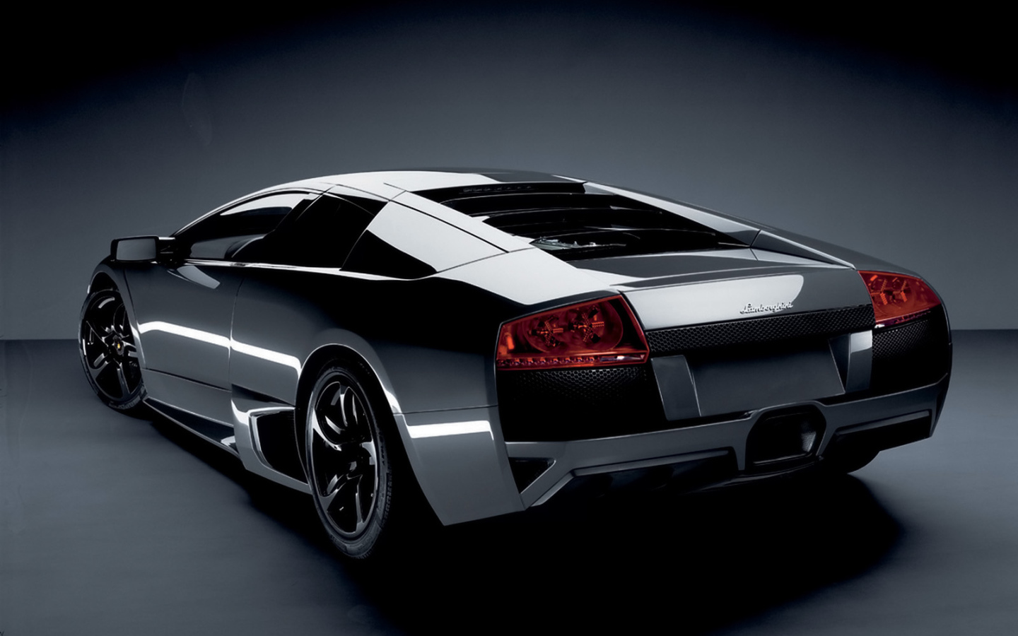 Красавица Lamborghini Murcielago 2006 года