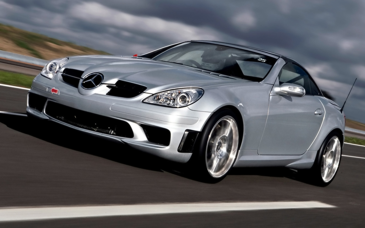 Очень быстрый SLK AMG Mercedes