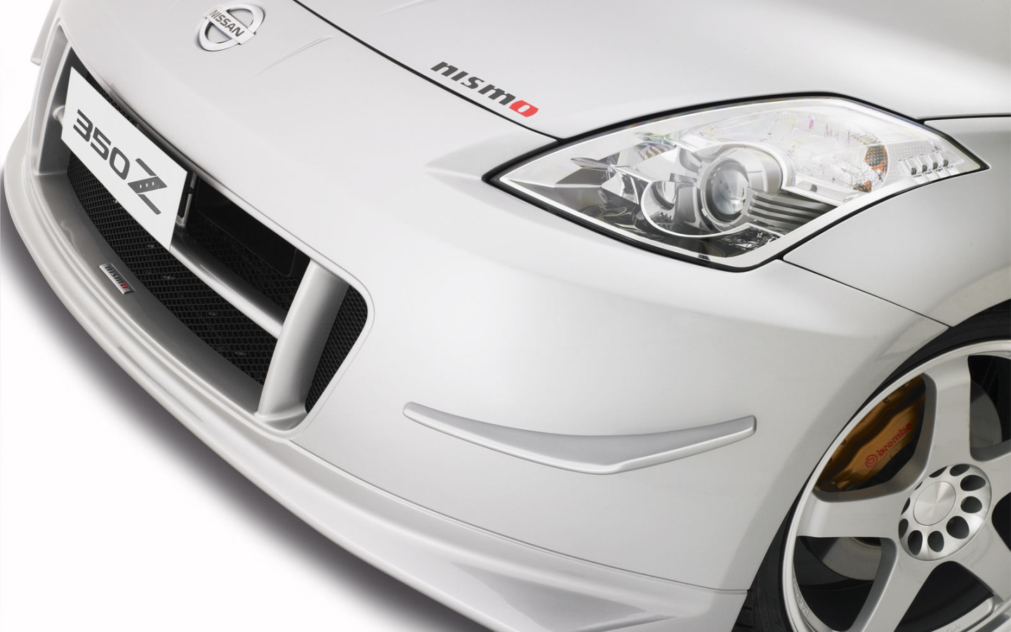 Nissan 350Z перед