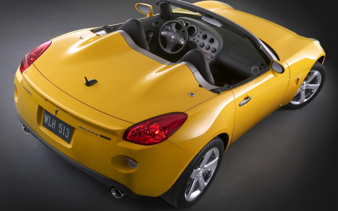 Pontiac Solstic вид сзади