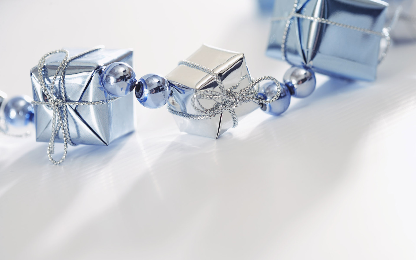 Украшения к празднику Нового Года