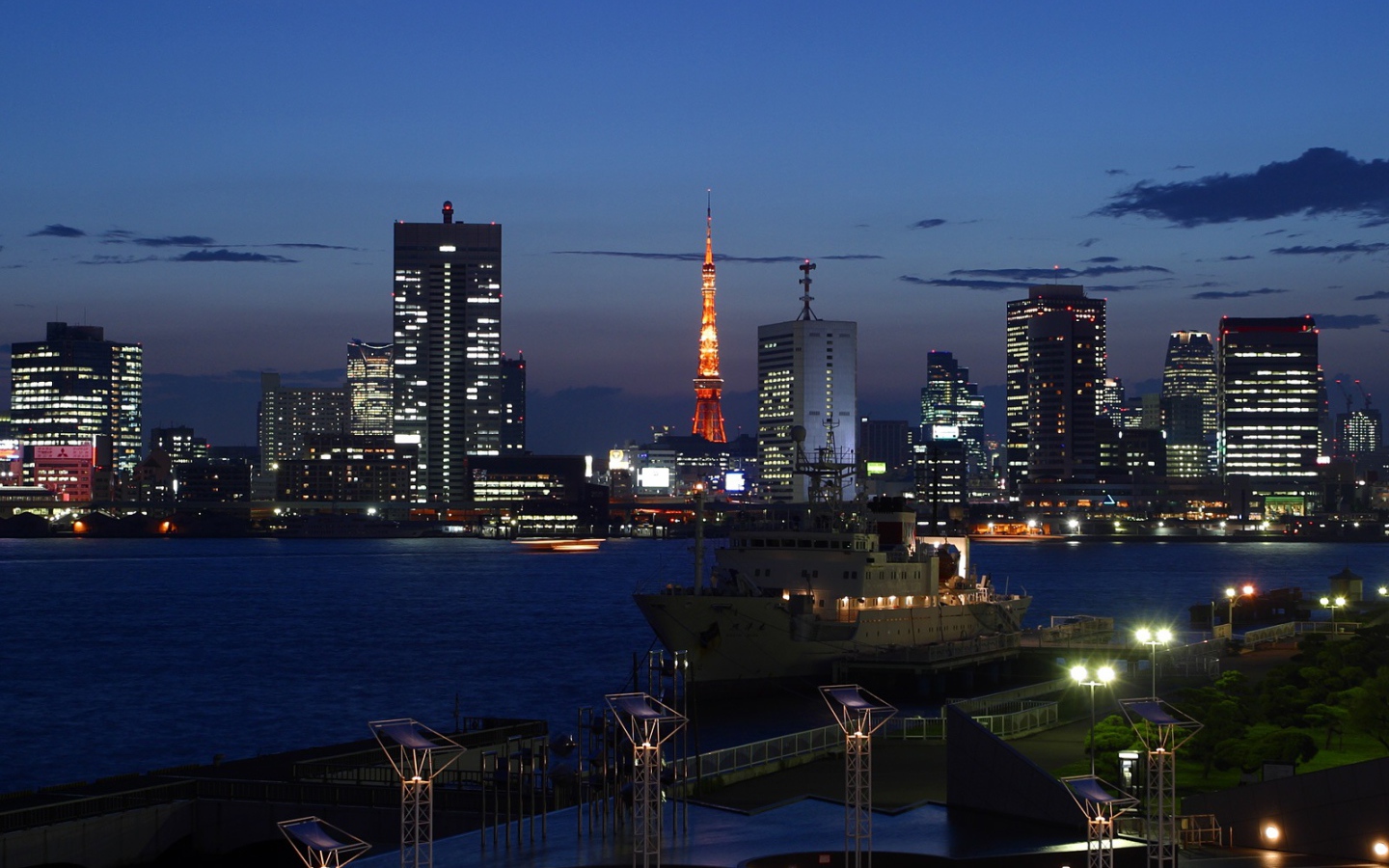 Ночной Токио