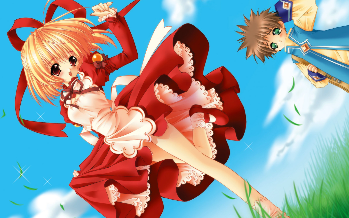 Малышка в красном платье