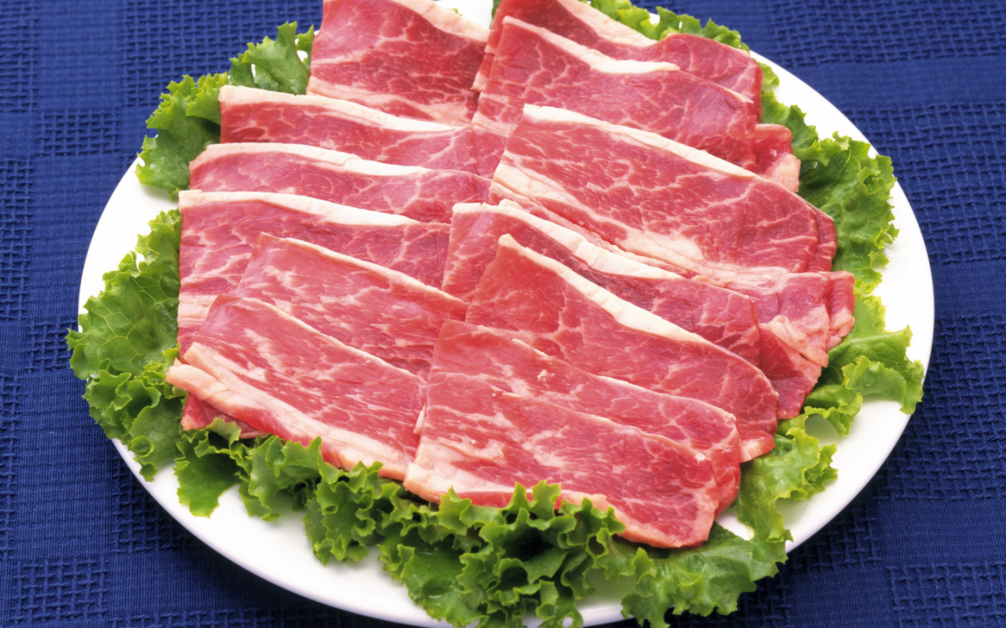 Мясо и зелень