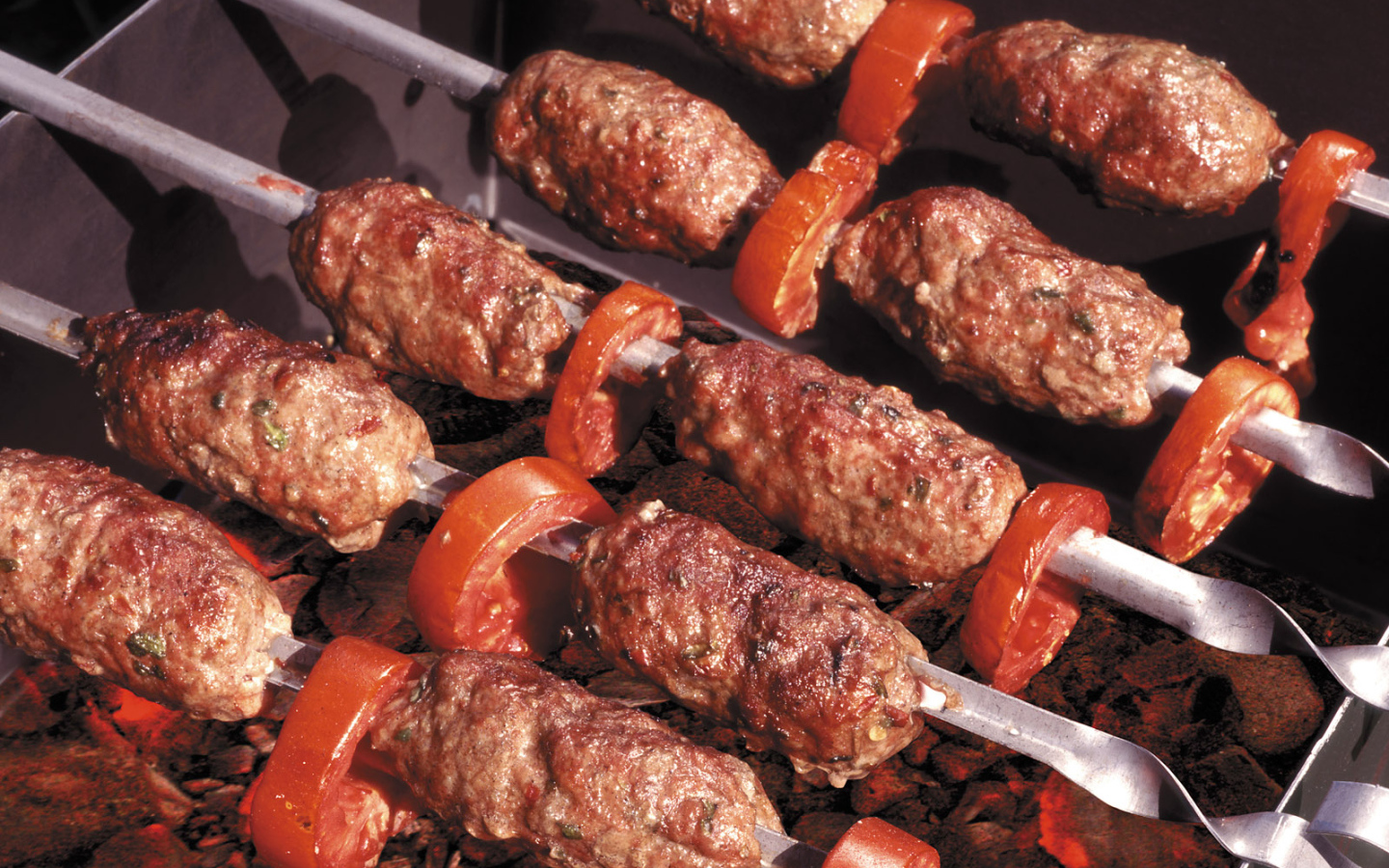 Шашлык с помидорами