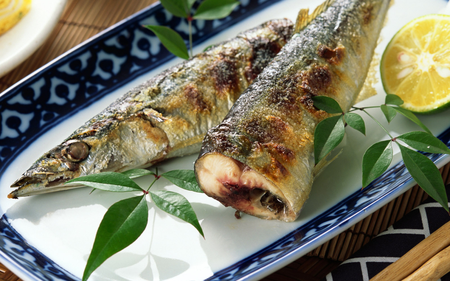 Вкусная рыбка на блюде