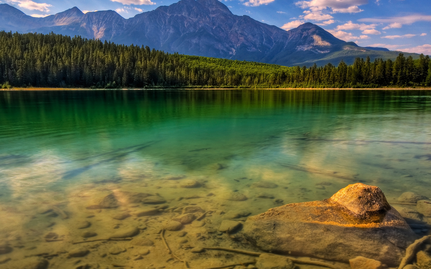 Красивый вид на горы