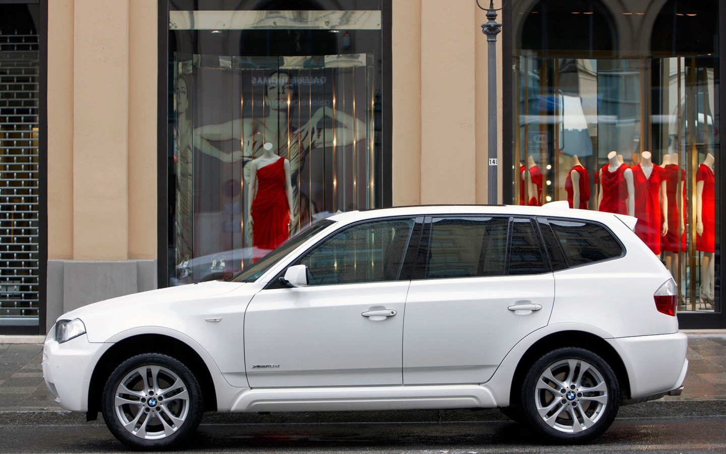 БМВ Х3 в белоснежном цвете