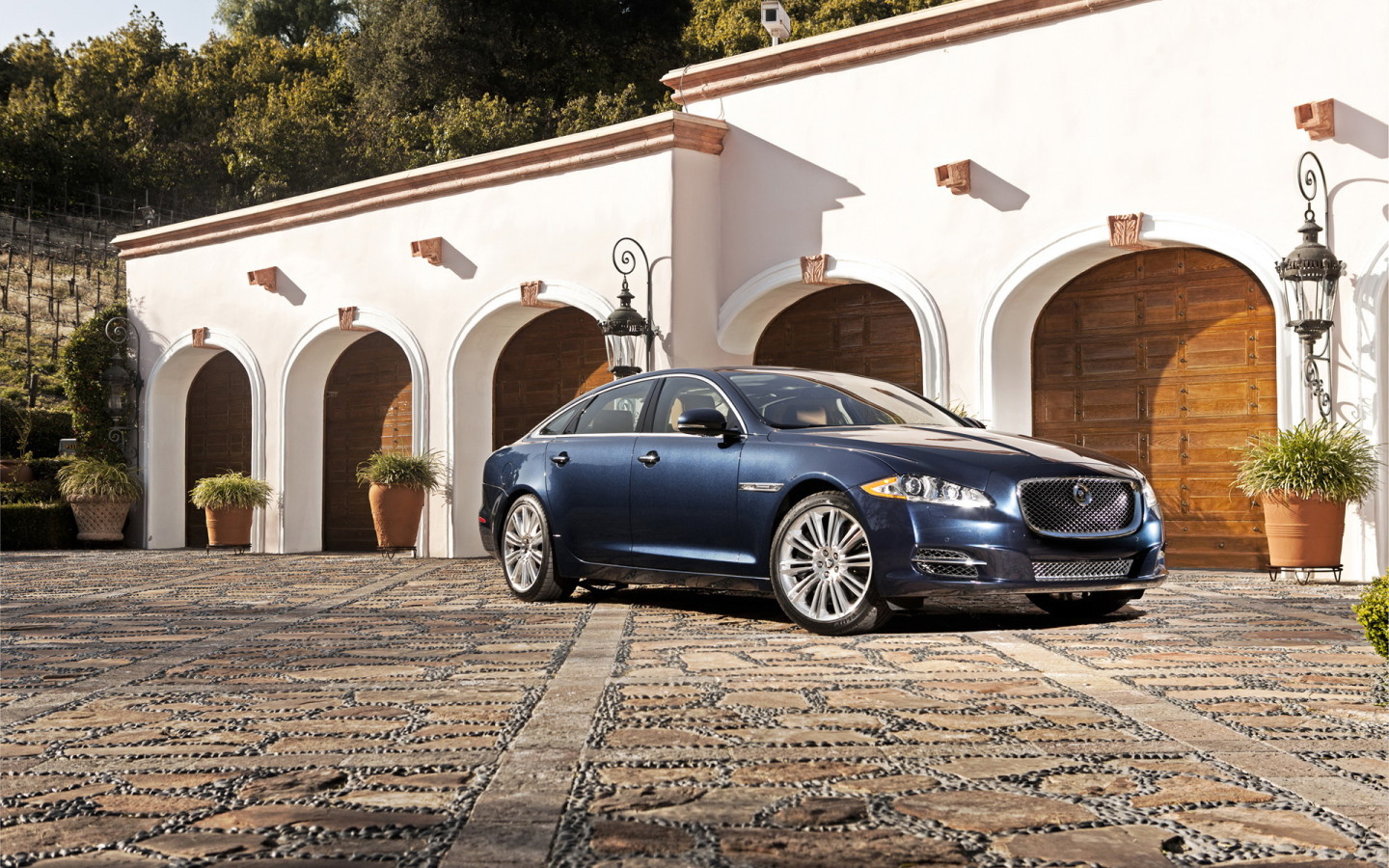 Jaguar-XJ-Supercharged