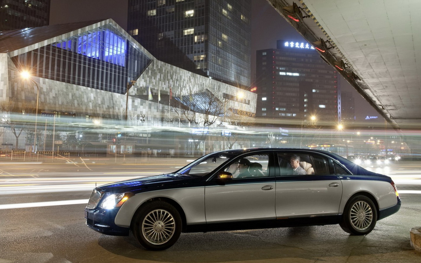 Maybach-62 S