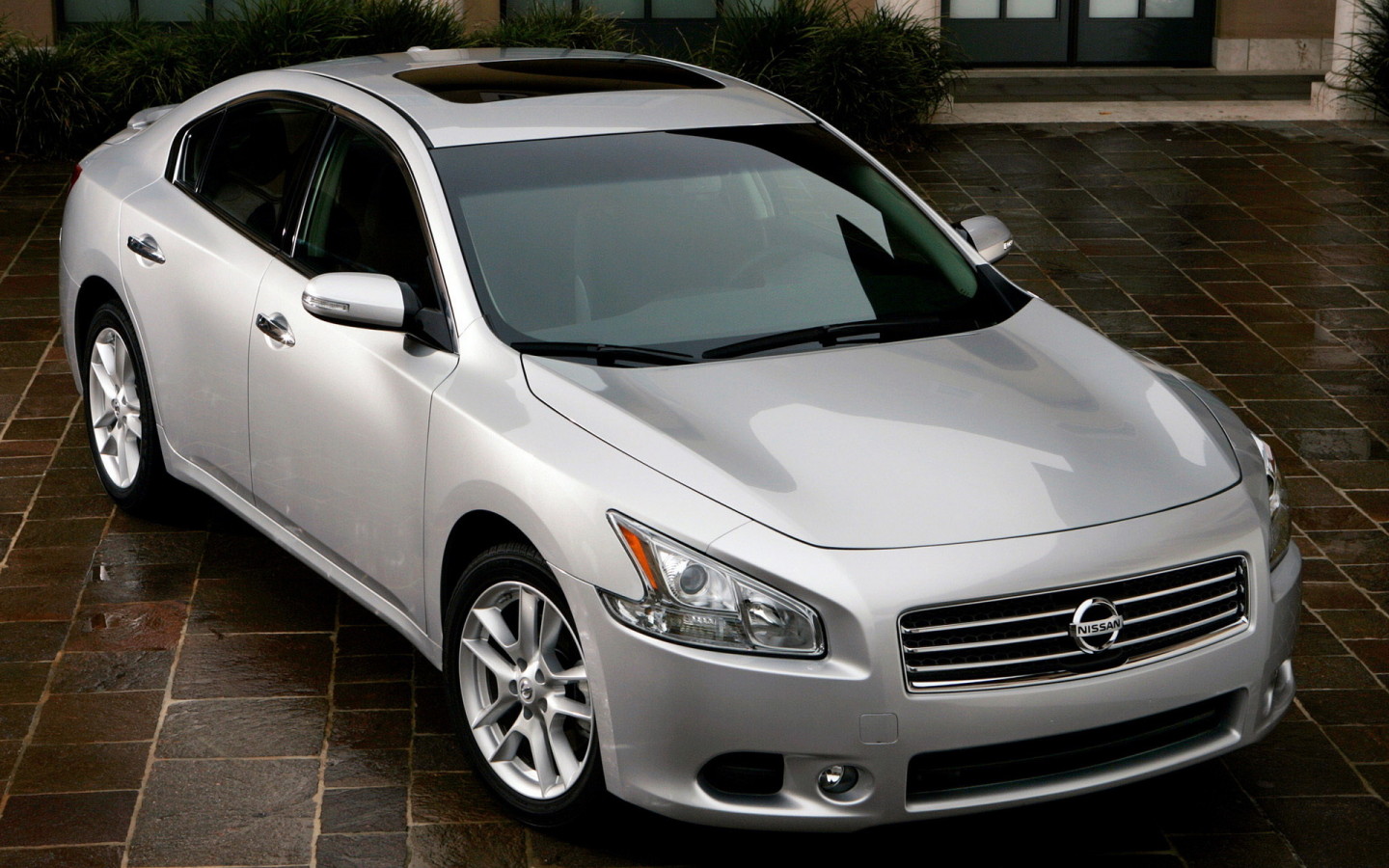 Ниссан Максима