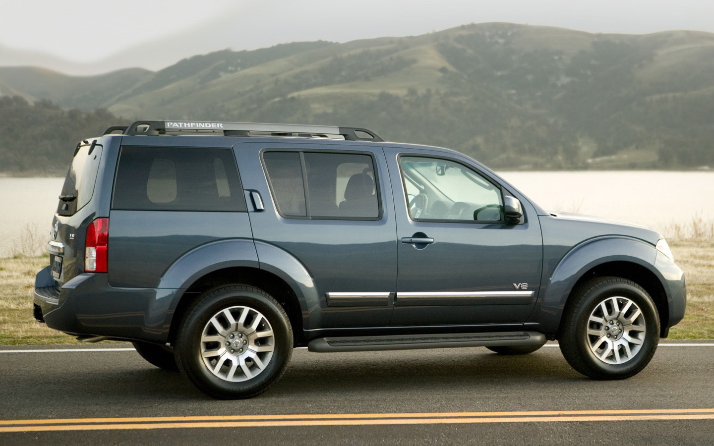 роскошный Ниссан Патфайндер