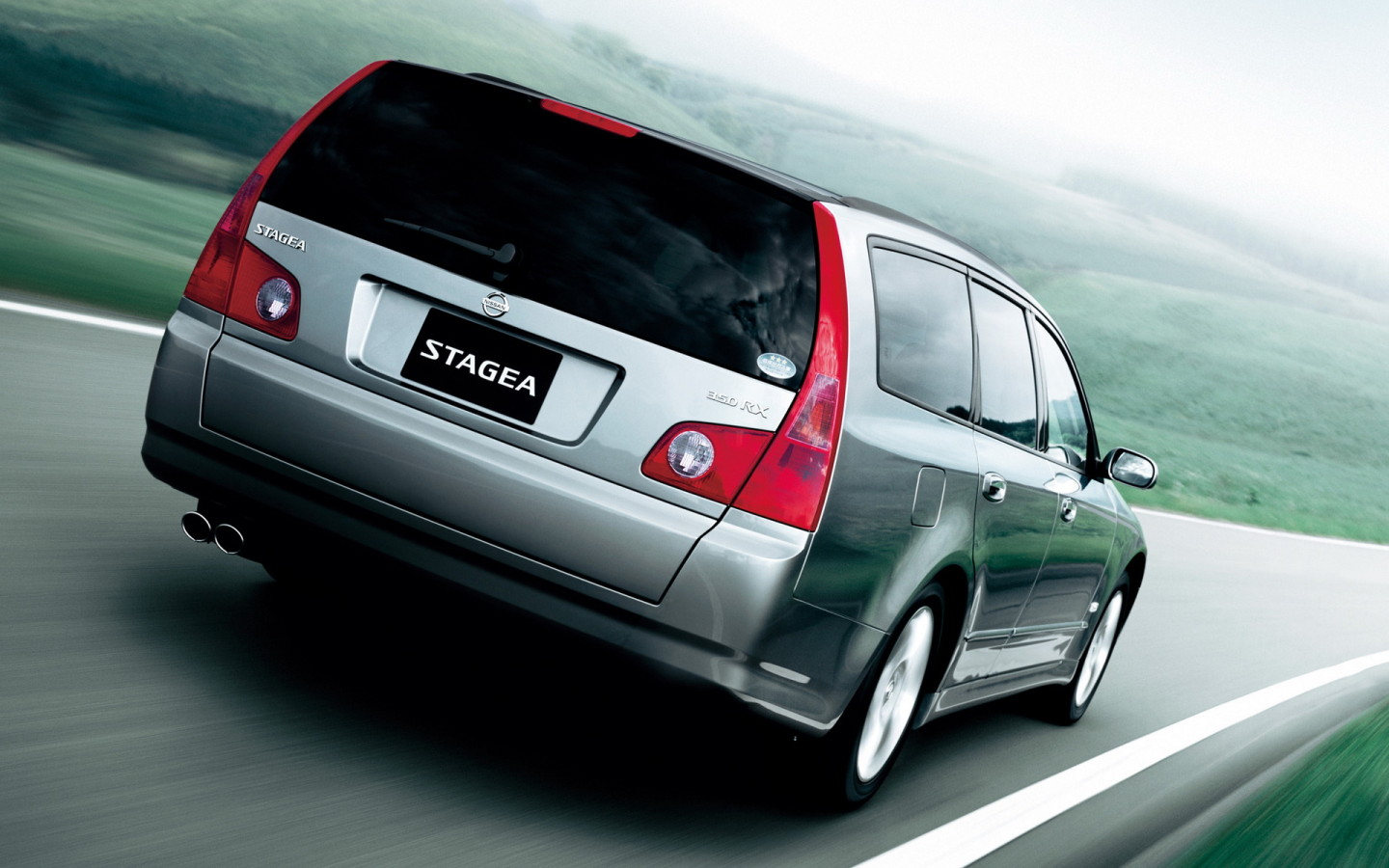 Ниссан Стаджеа М35