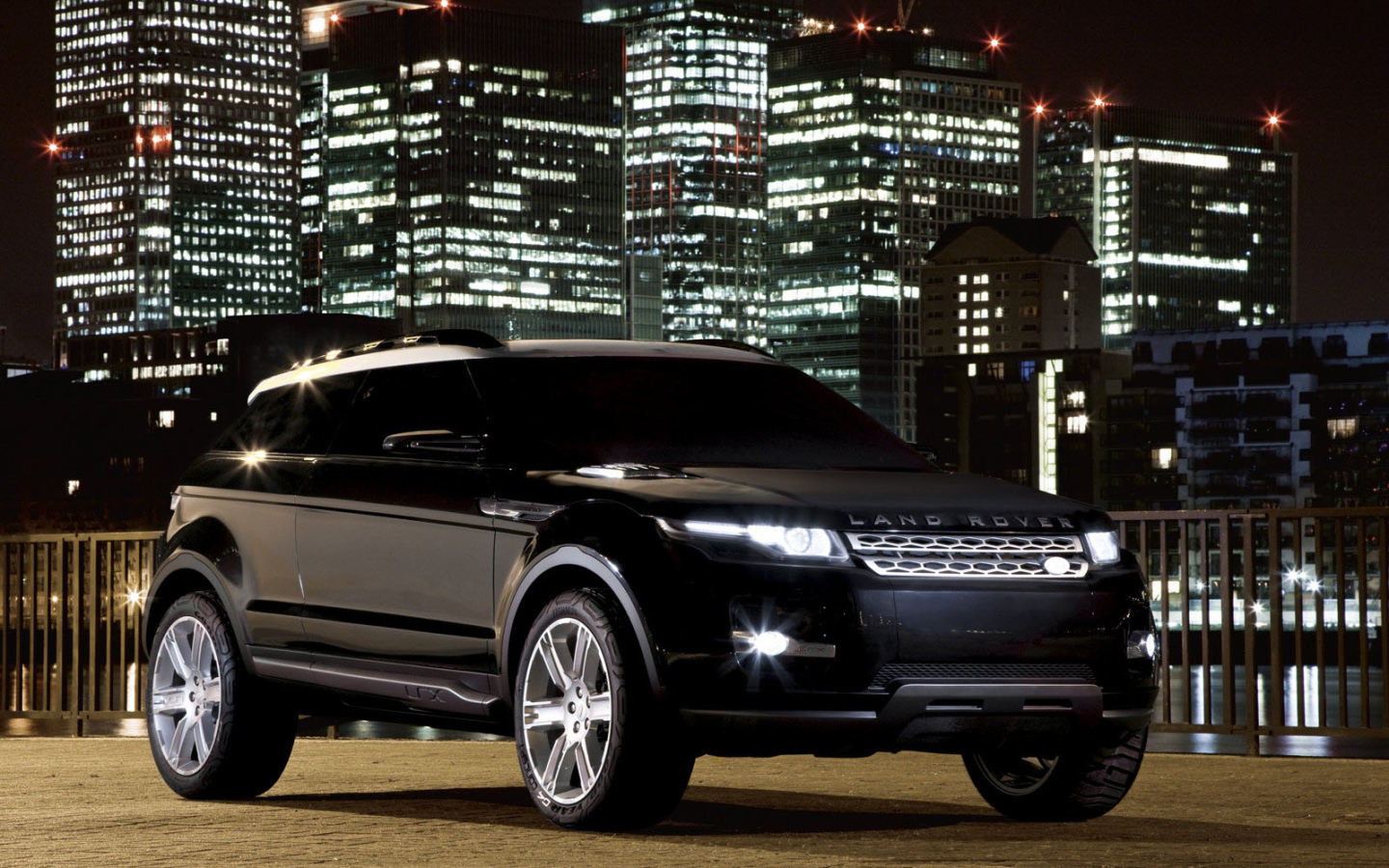 Land Rover LRX Geneva Concept