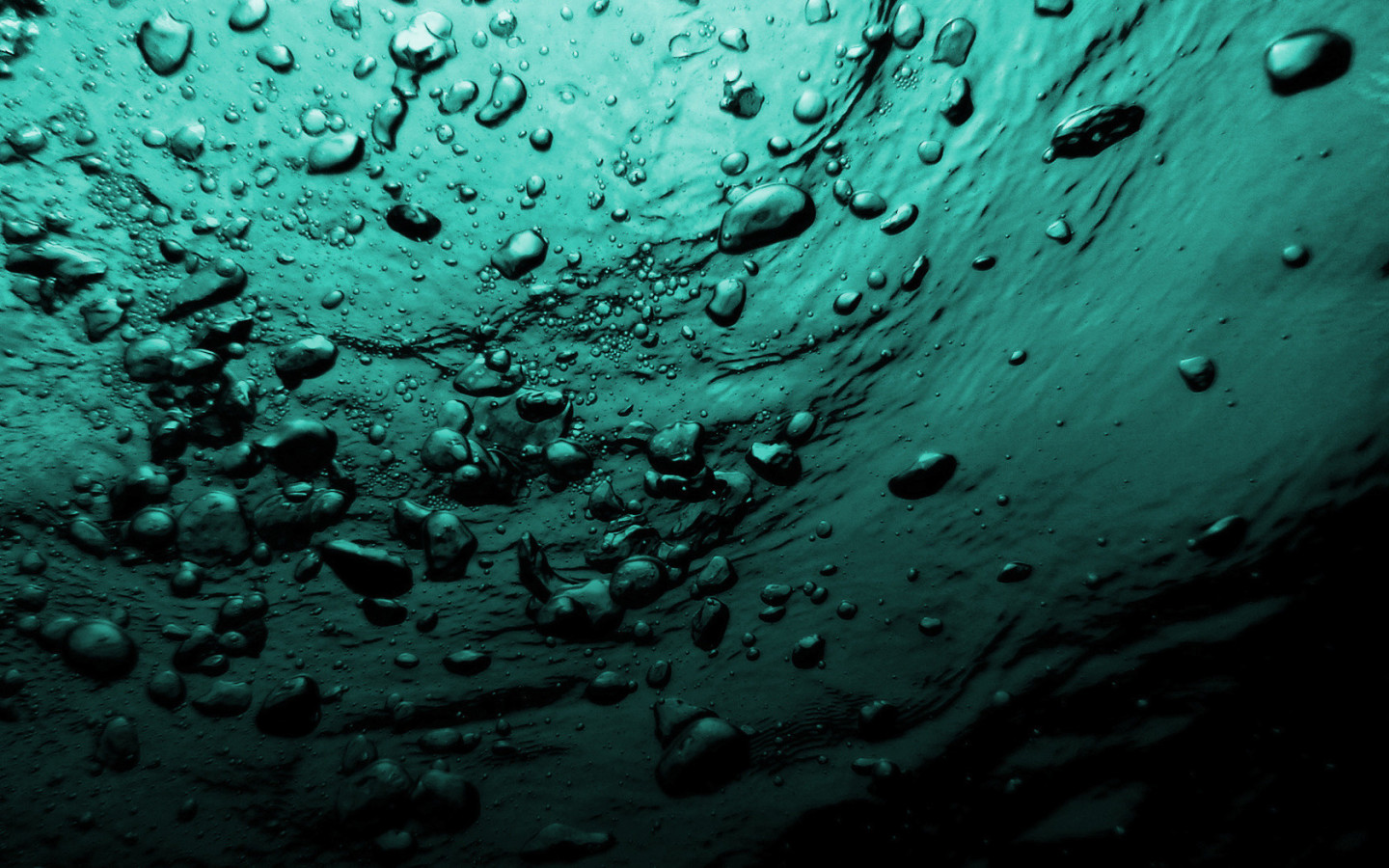 Пузыри воздуха в воде