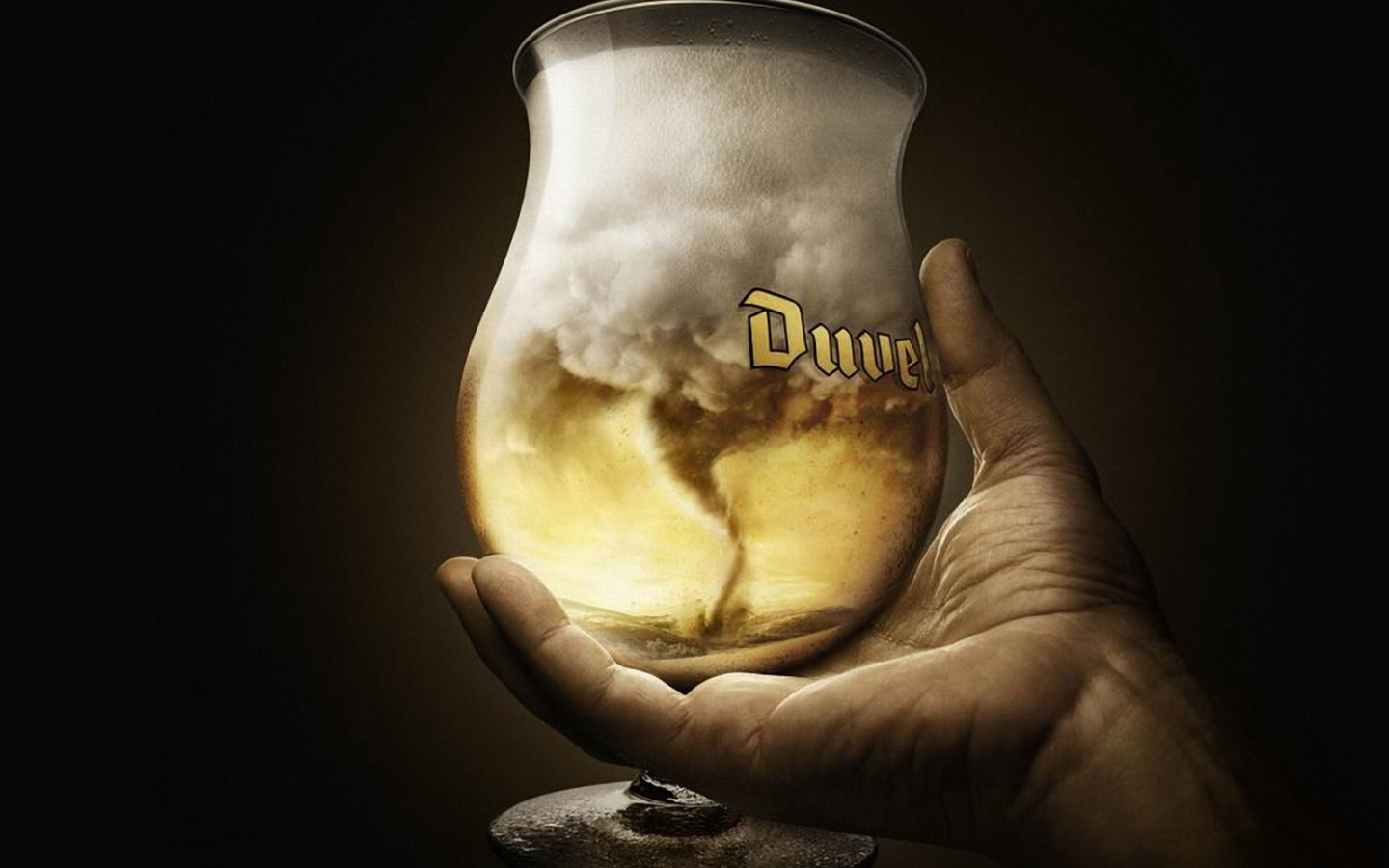 Буря в фужере