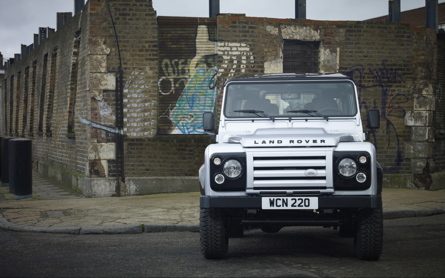Land-Rover-Defender-Limited-Edition