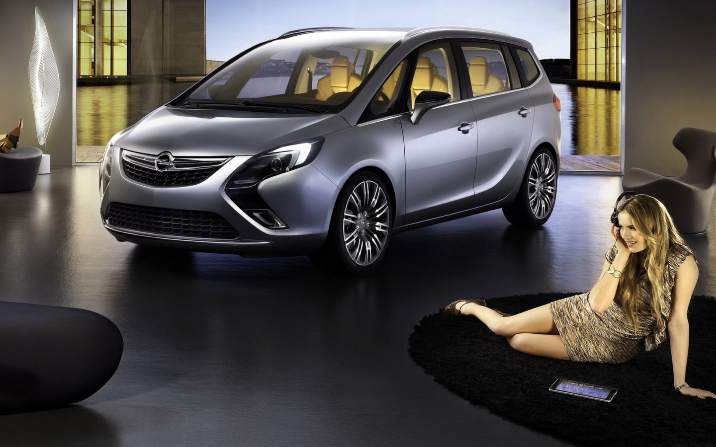 Opel-Zafira Tourer Concept