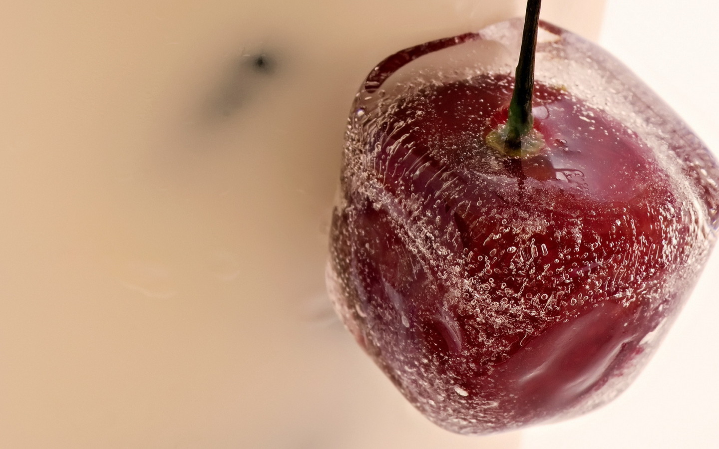 Замороженная вишенка