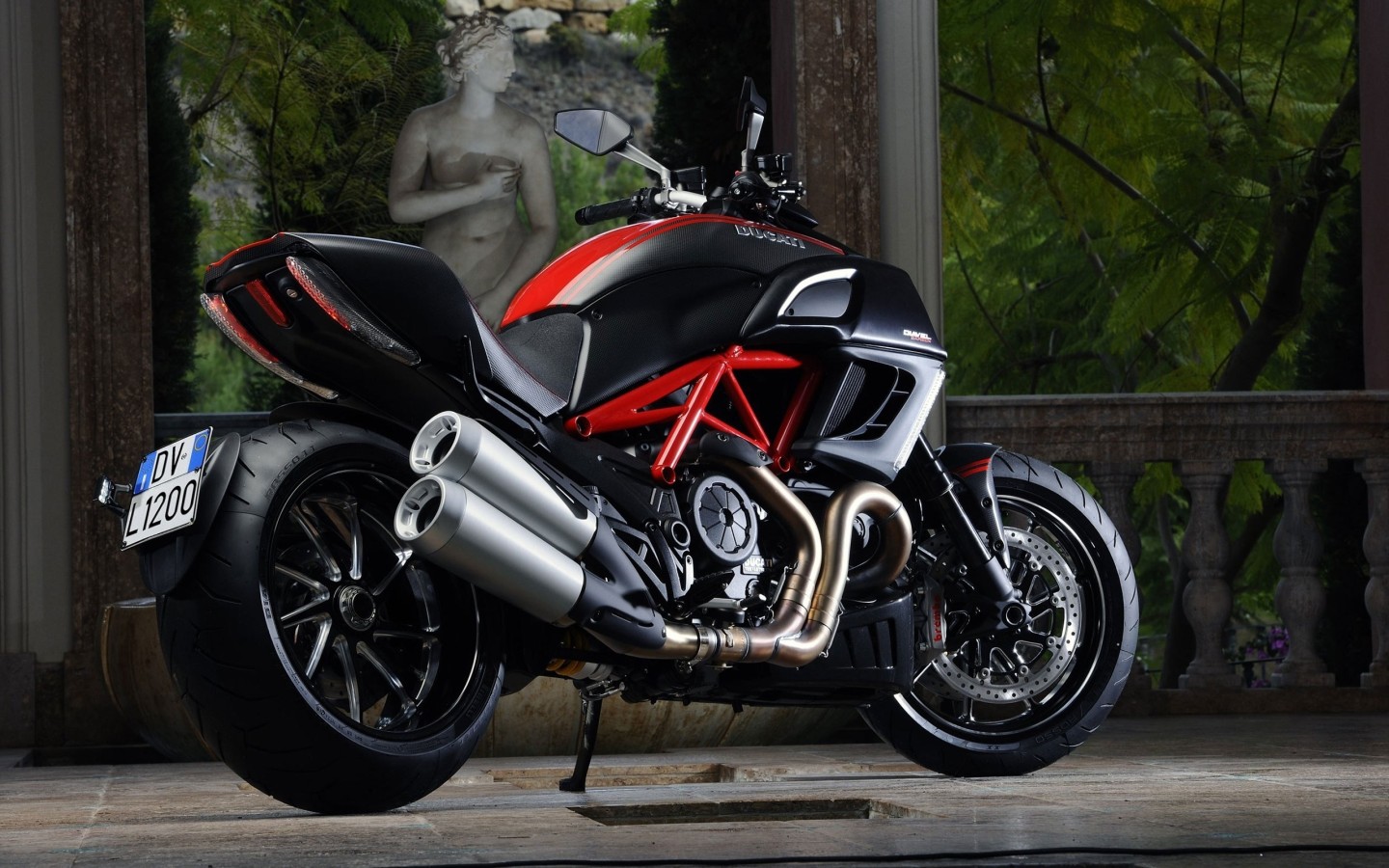 Ducati Monster 1100