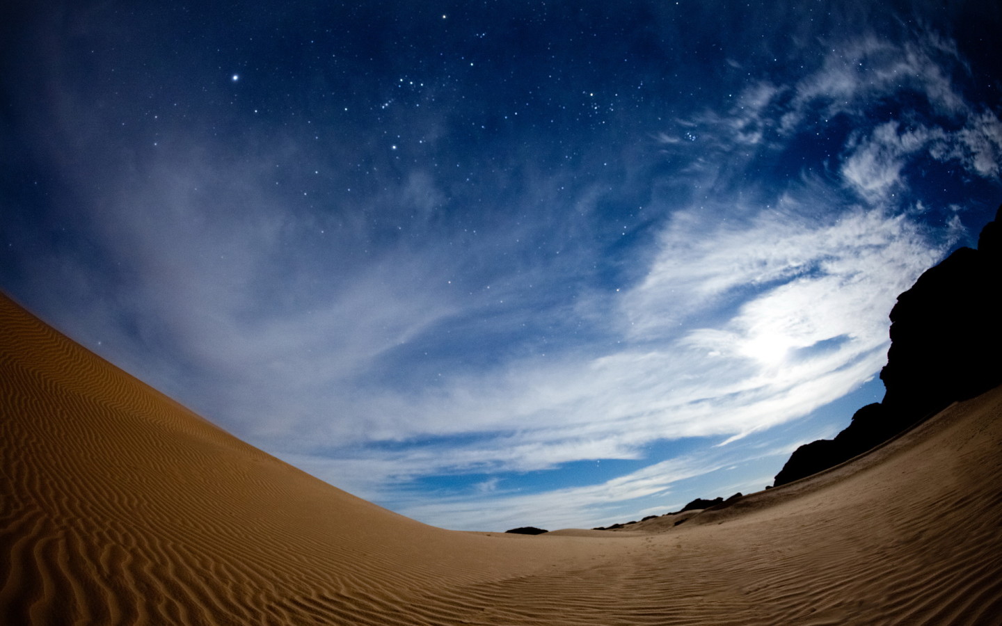 Пустыня ночью