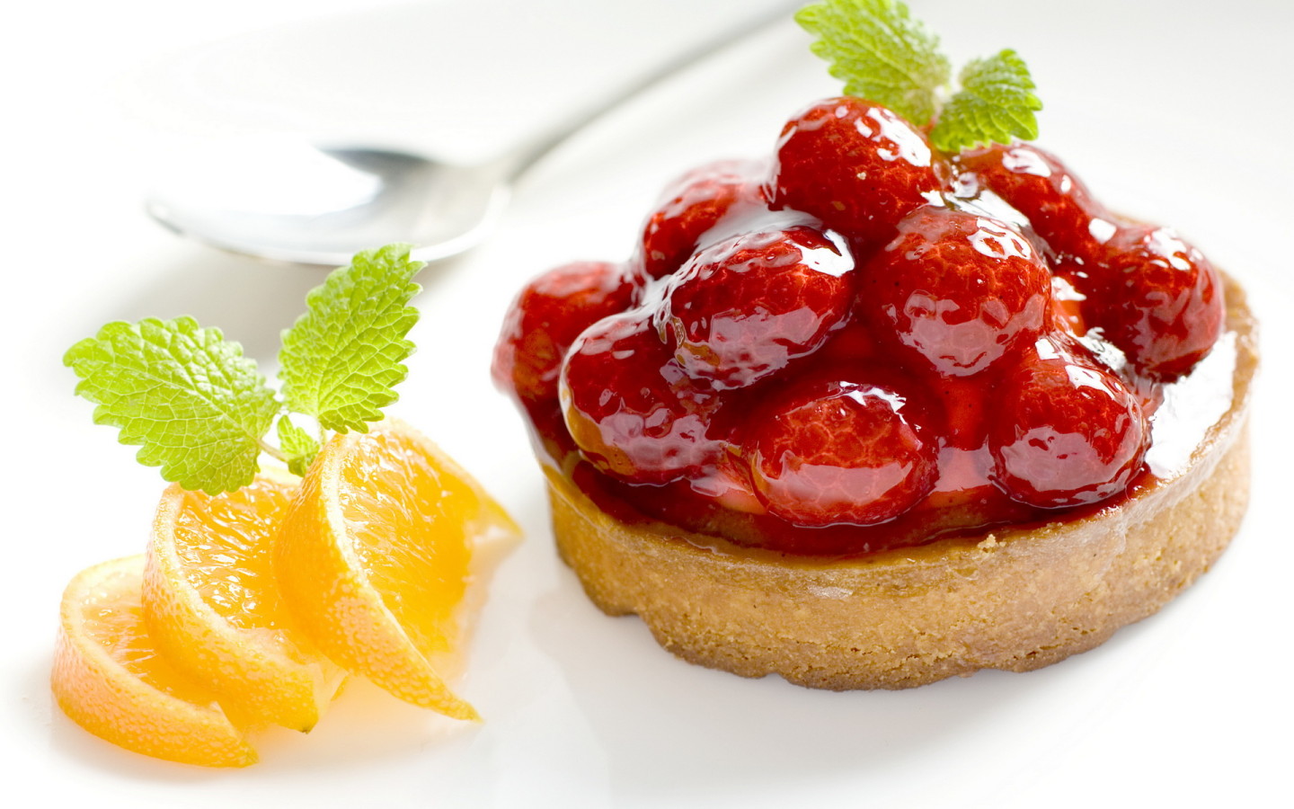 Пирожное с ягодами