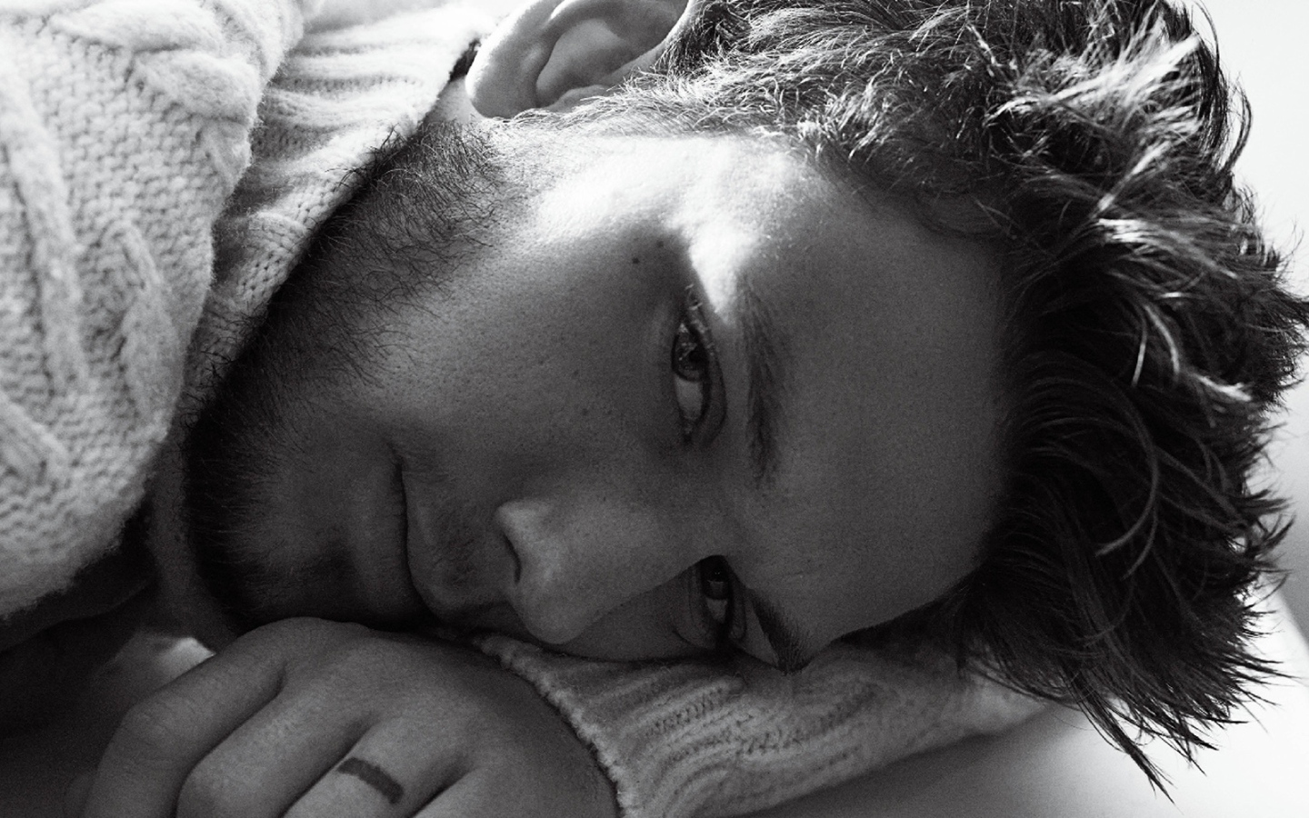 Alex Pettyfer (Алекс Петтифер)