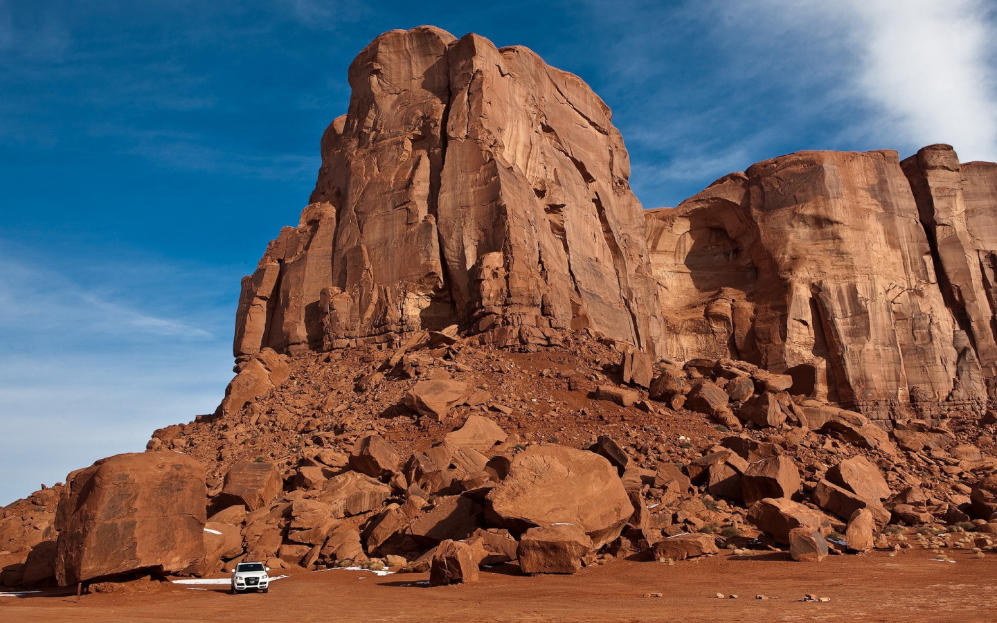 Горы в пустыне