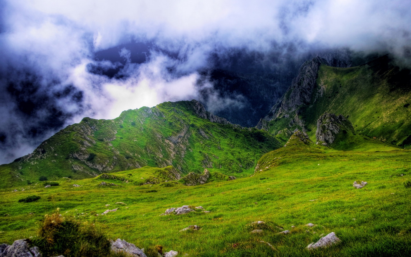 Высоко в горах