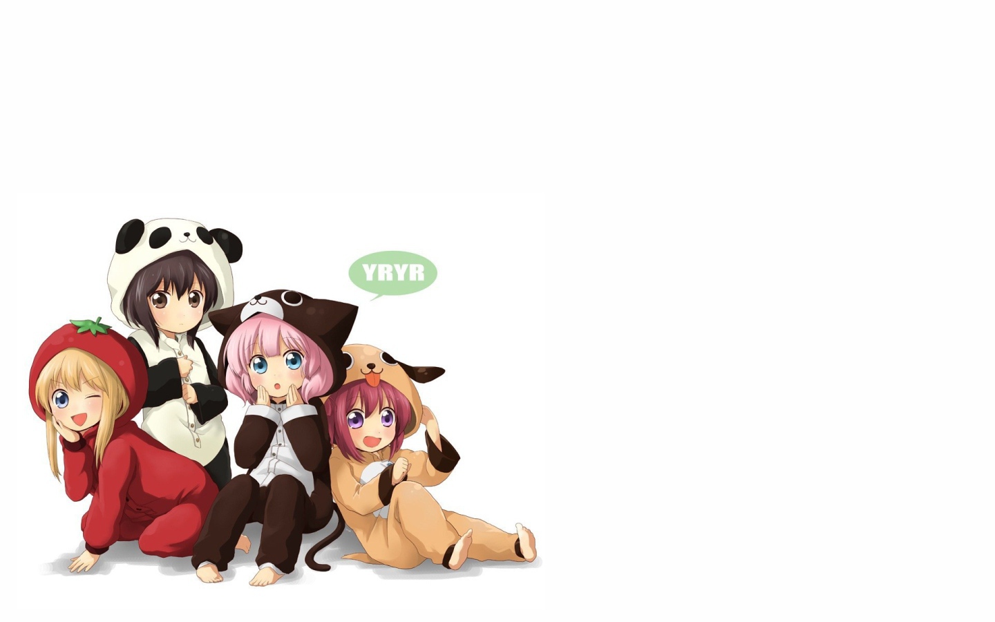 Девочки подняли маски