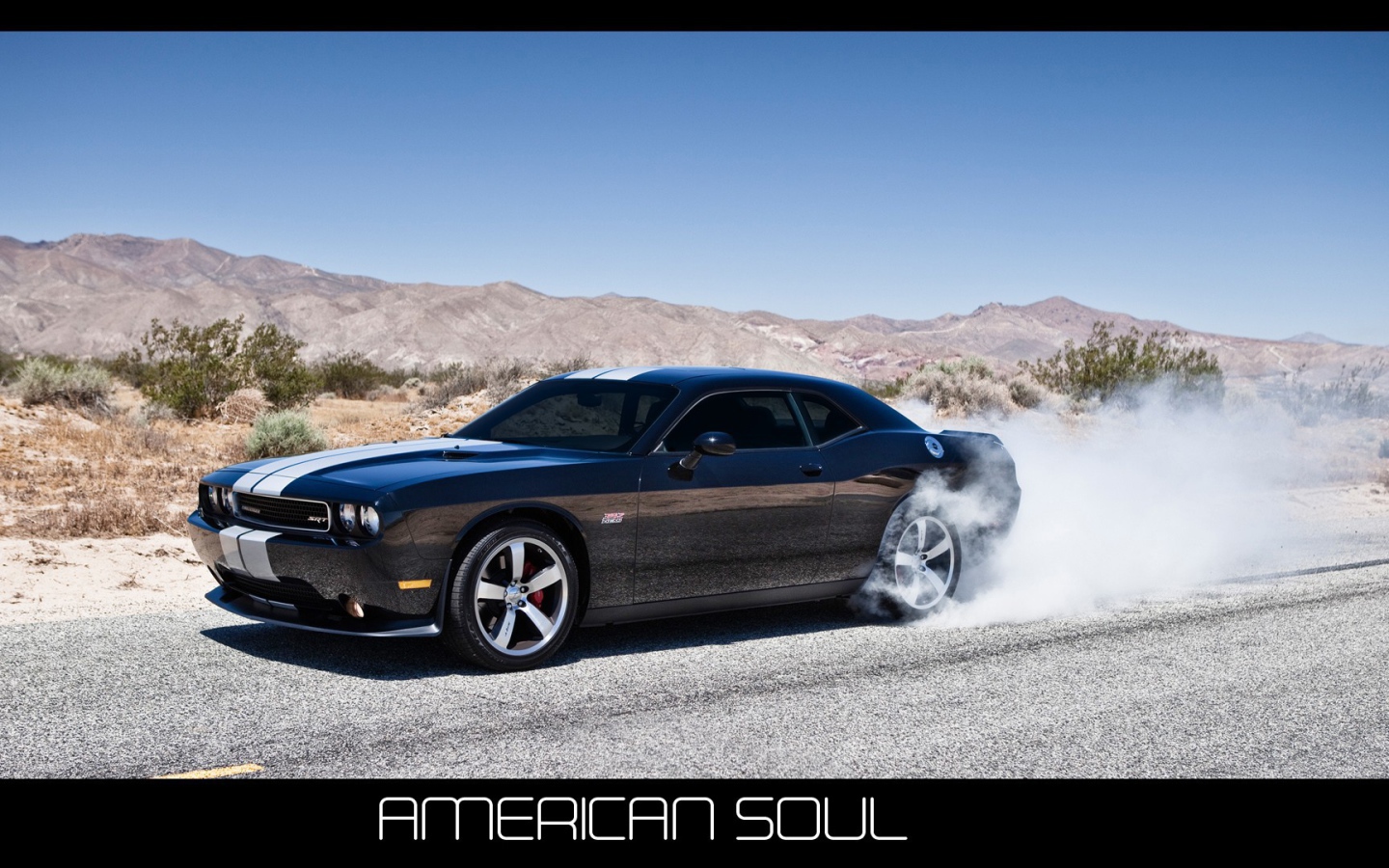 Американсский автомобиль Dodge SRT8