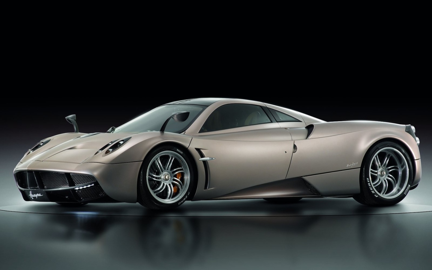 Спортивный автомобиль Пагани